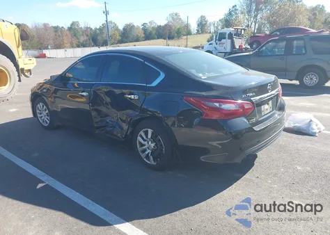 2018 Nissan Altima 2.5 S z USA, uszkodzony, nr VIN 1N4AL3AP2JC109090